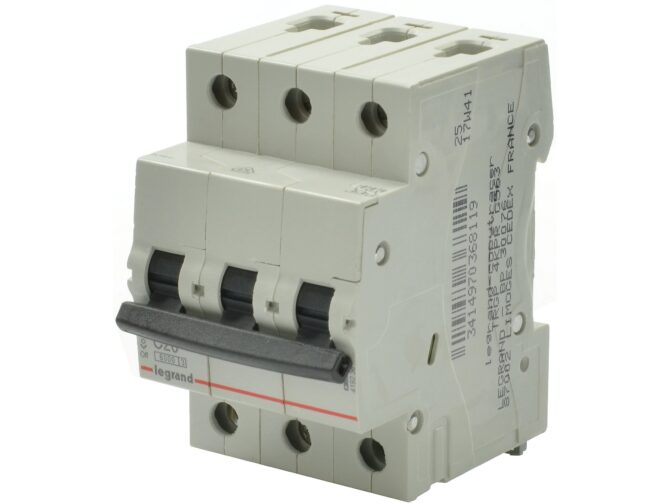 RX3 WYŁĄCZNIK NADPRĄDOWY C 20A 3P 3M 6KA 419236 - obrazek 11