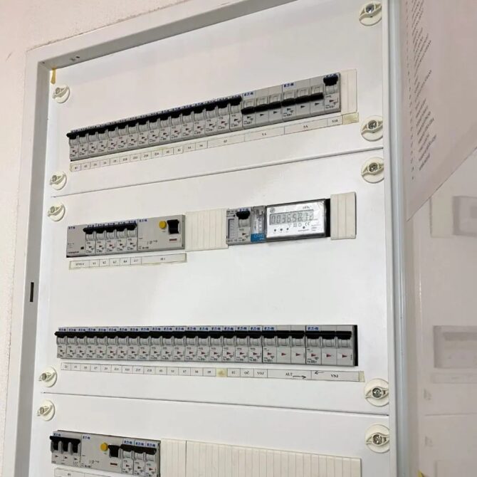 EATON ROZŁĄCZNIK 63A 3 BIEGUNY IS-63/3 276276 - obrazek 6