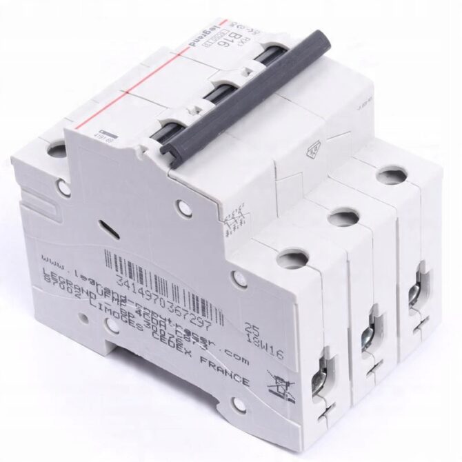 RX3 WYŁĄCZNIK NADPRĄDOWY B 16A 3P 3M 6KA 419169 - obrazek 11