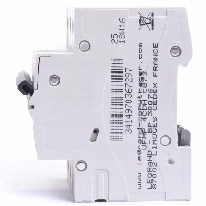RX3 WYŁĄCZNIK NADPRĄDOWY B 16A 3P 3M 6KA 419169 - obrazek 8