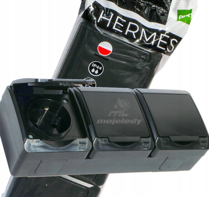 HERMES CZARNY GNIAZDO NT 3X Z/U Z KLAPKĄ IP44 3X2P+Z ZACISKI ŚRUBOWE 16A - obrazek 5